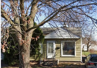 Building Photo - 22738 Sharrow Ave Building Photo - 22738 Sharrow Ave