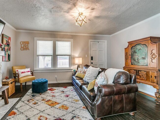 Building Photo - 734 Boyd St