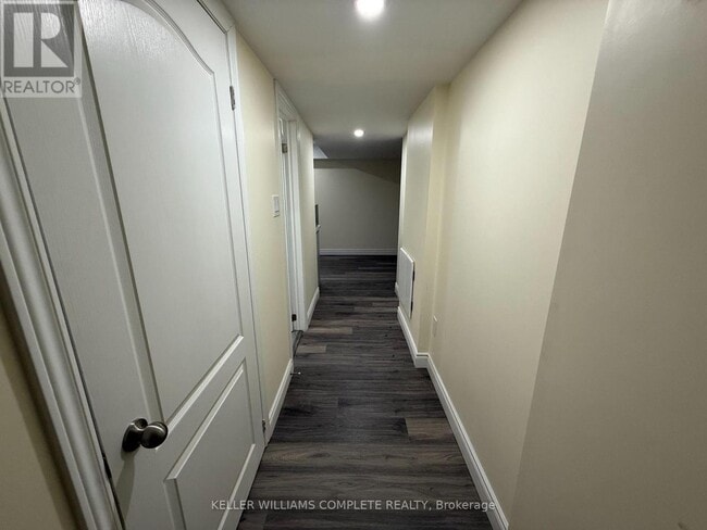 Building Photo - 37 Allegro Dr