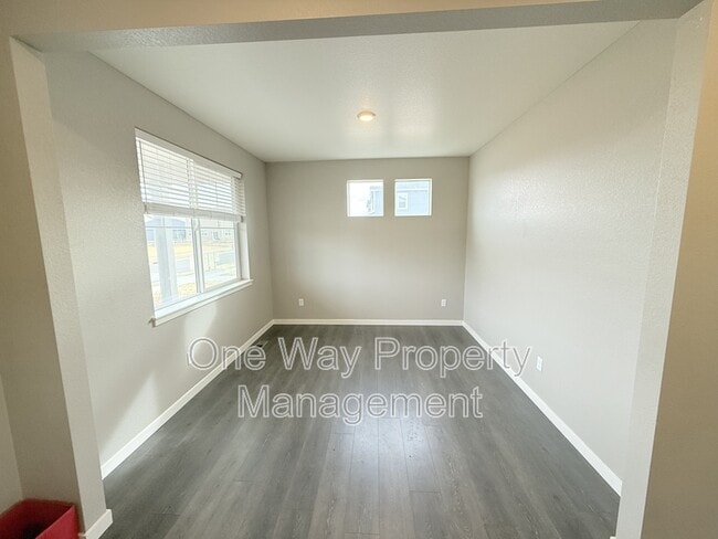 Building Photo - 215 N 62nd Ave