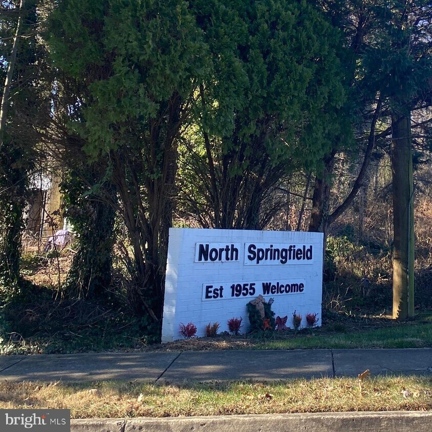 7612 Clive Pl, Springfield, VA 22151 House Rental in Springfield, VA
