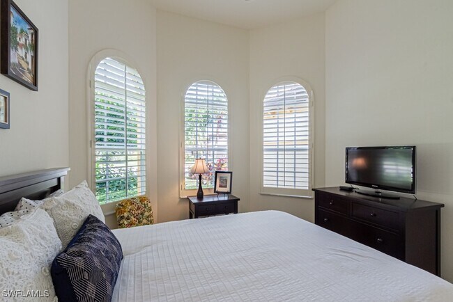 Foto del edificio - 6534 Caldecott Dr