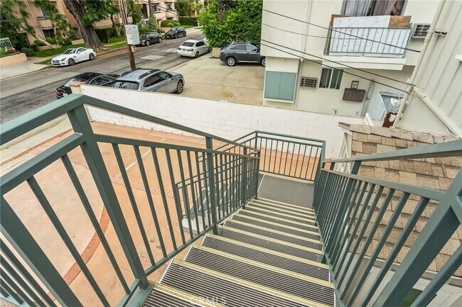 Foto del edificio - 4708 Orion Ave