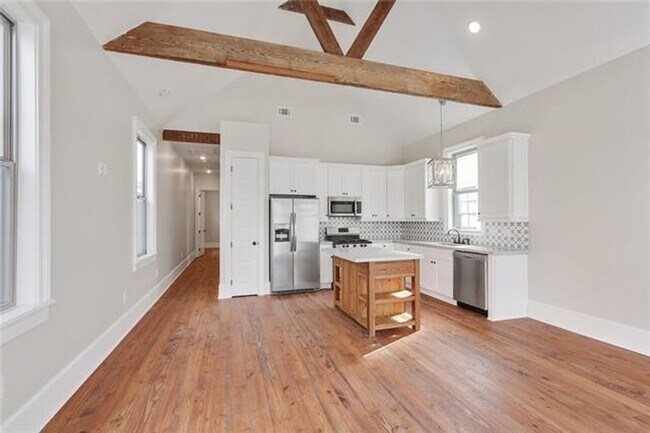 Foto del edificio - 1562 N Prieur St