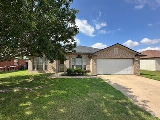 Building Photo - 5509 Teal Dr