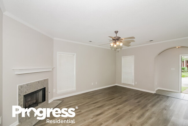 Building Photo - 8730 Eagle View Dr