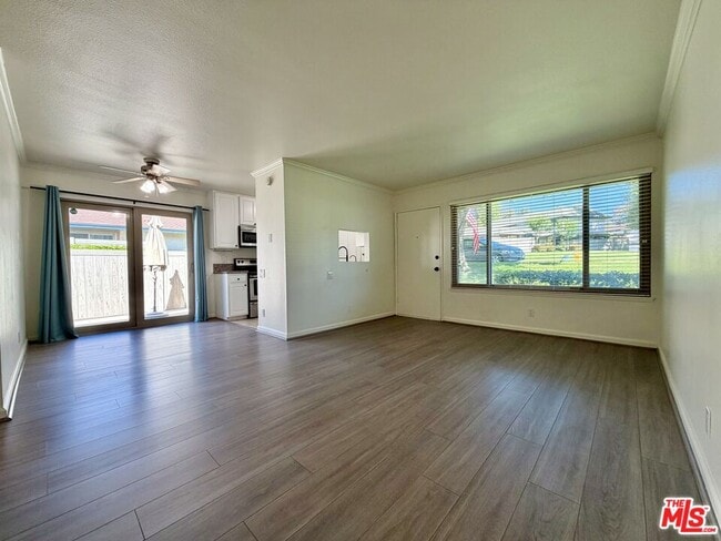 Building Photo - 1676 Orinda Ct