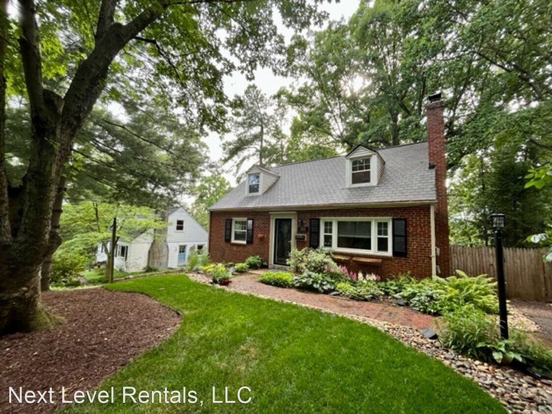 Primary Photo - 4 br, 2 bath House - 7008 Aronow Drive