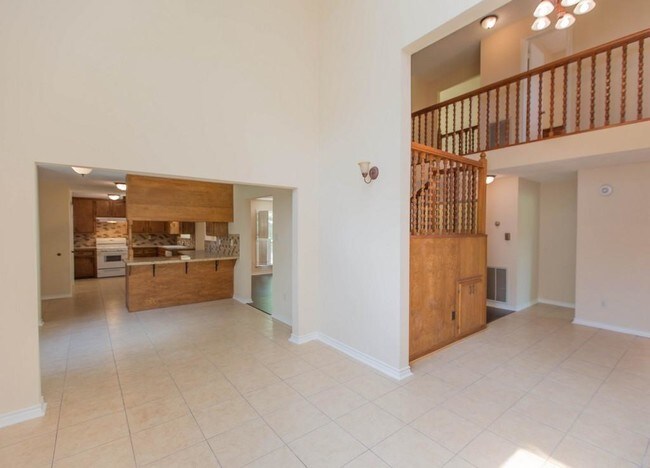Building Photo - 5419 Winding Way Dr