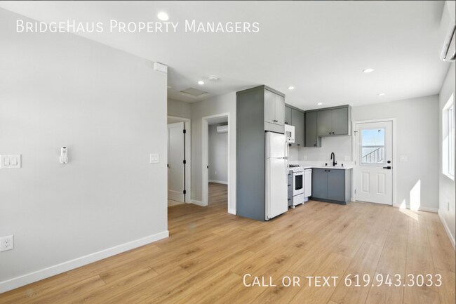 Building Photo - 211 Hensley-
