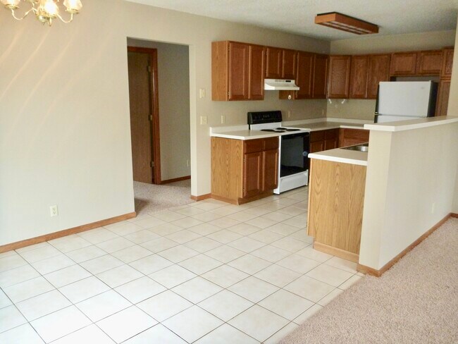 Foto del edificio - 2216 Melanie Ln