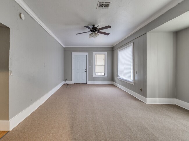 Foto del edificio - 735 NW 96th St