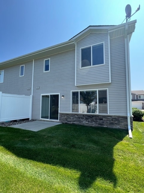 Building Photo - 763 NE Macey Way