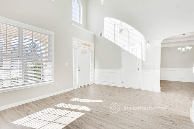 Building Photo - 6443 Stonelake Pl SW