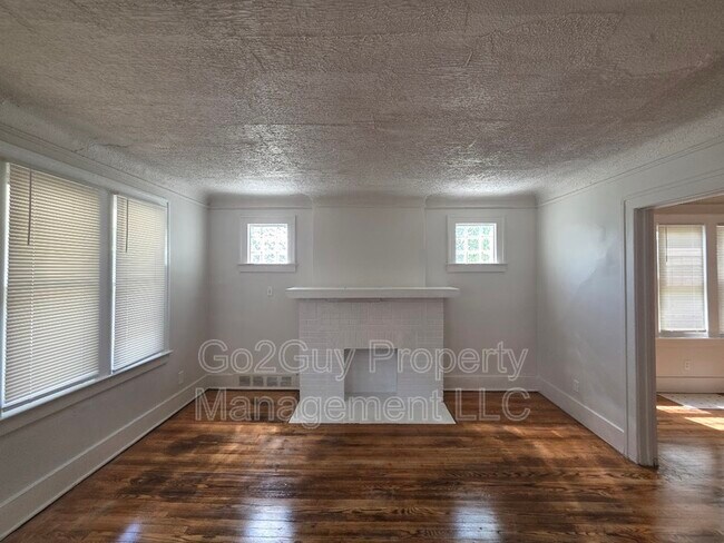 Building Photo - 5276 Maryland St