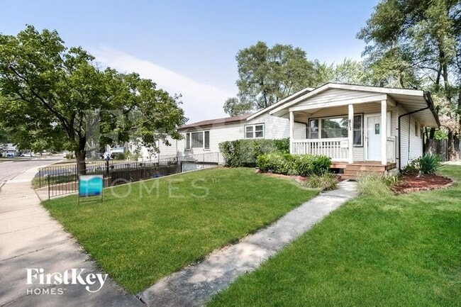 Foto del edificio - 811 Salem Ln