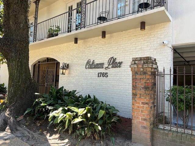Photo - 1765 Coliseum St Apartment