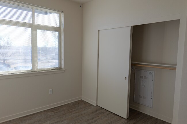 Foto del edificio - 5885 W 14th Ave