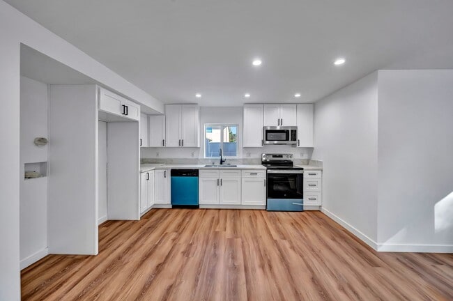 Foto del edificio - 11845 Hamlin St