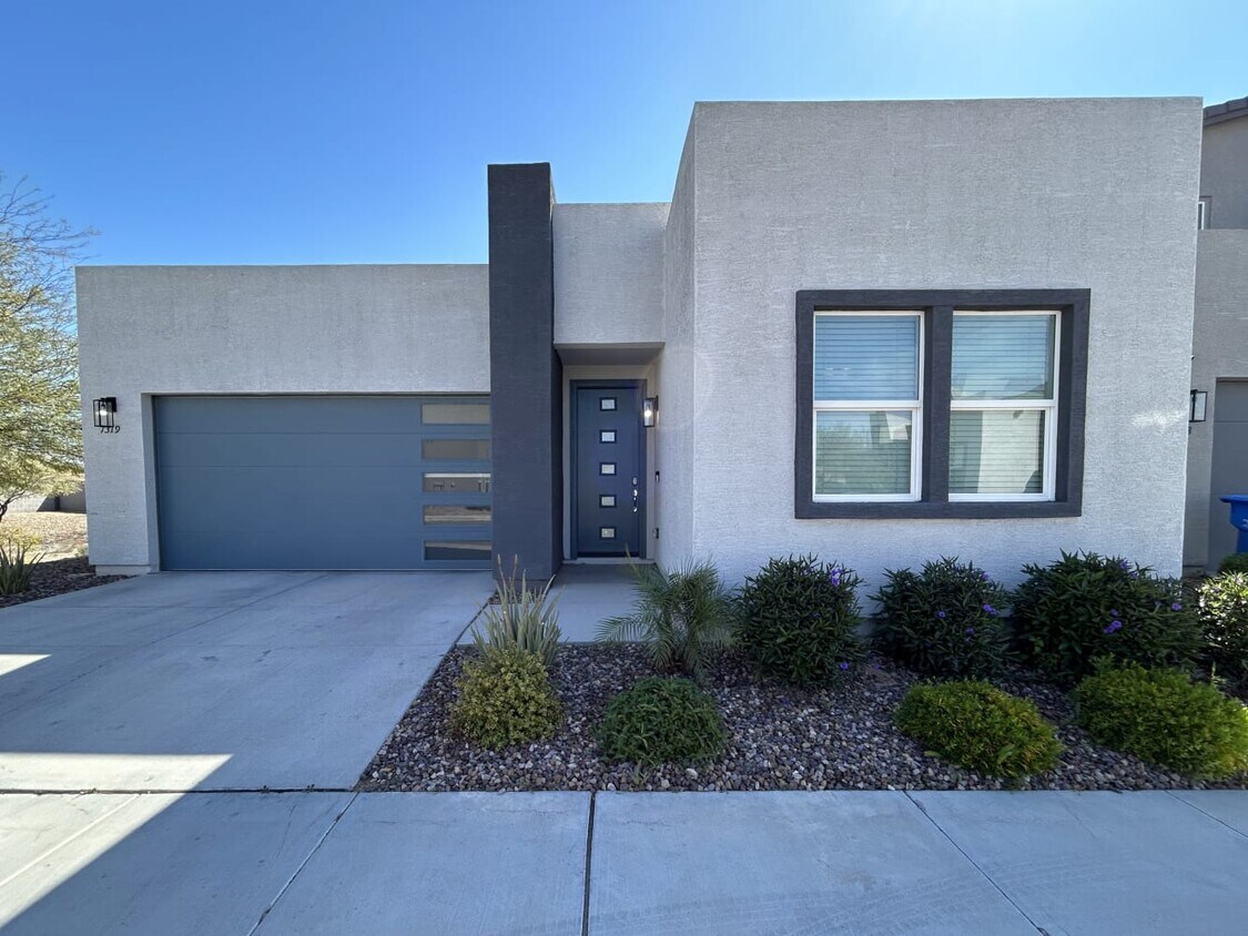 Primary Photo - 7319 S 23rd Dr