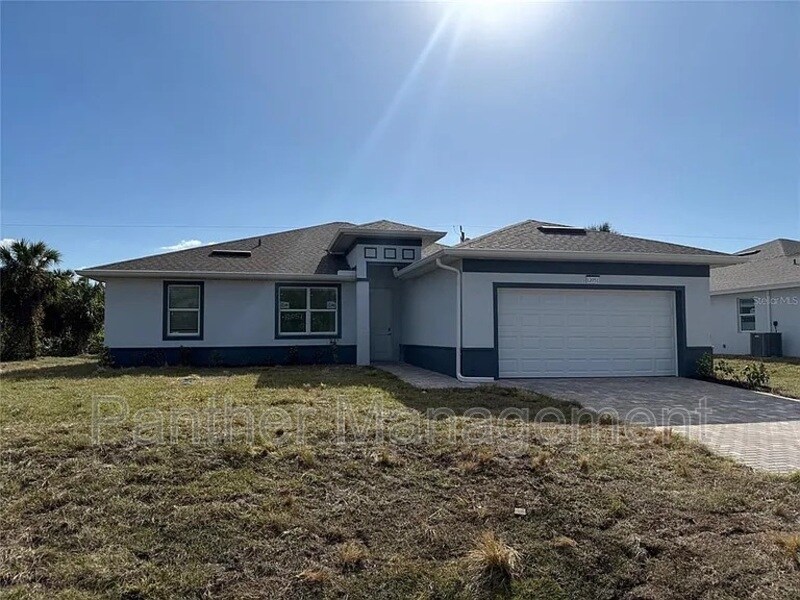 Foto principal - 12043 Crossgate Ave