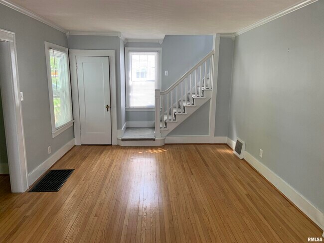 Foto del edificio - 2505 S Lowell Ave