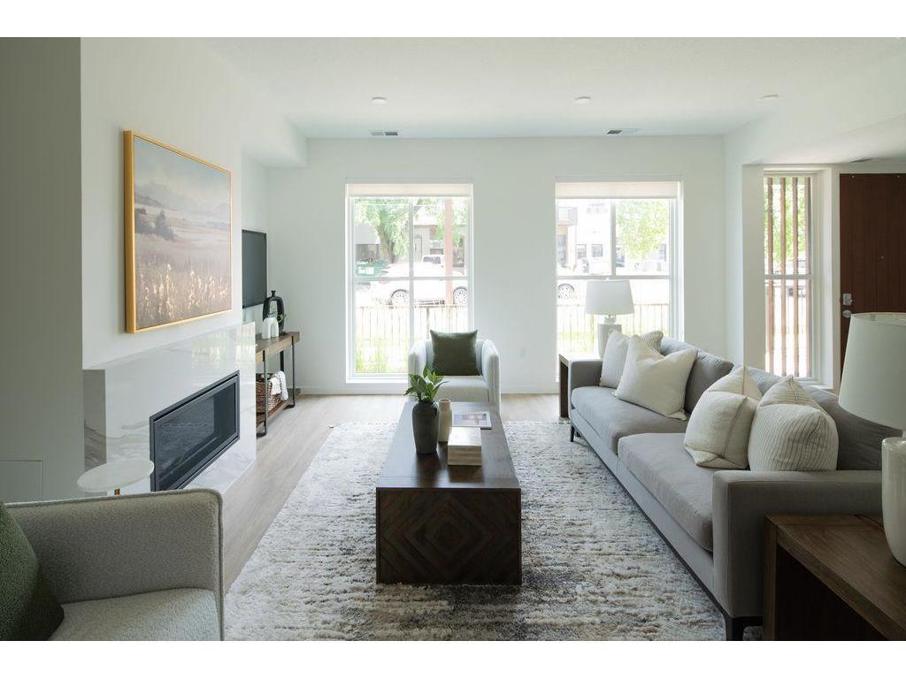 Foto principal - 12 West Dr