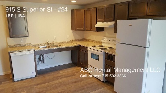 Building Photo - Retro-Modern 1 Bedroom Handicap Accessible