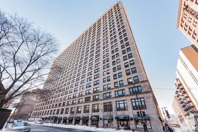 Foto del edificio - 600 S Dearborn St