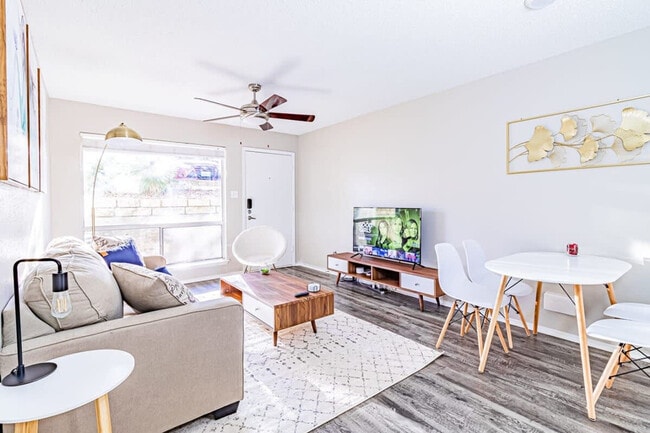 Building Photo - 3501 S 1st St