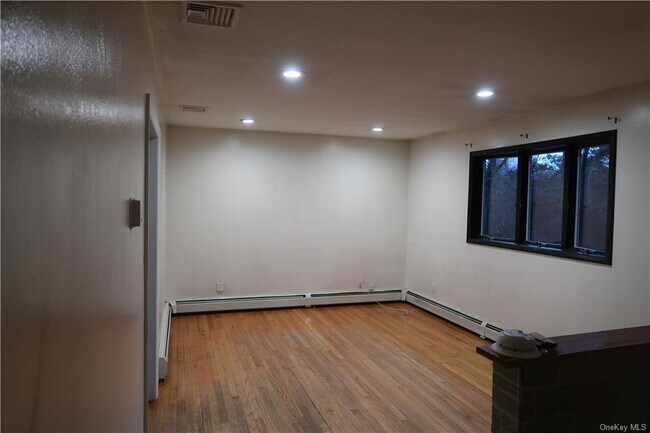 Building Photo - 62 Orchard Lake Dr