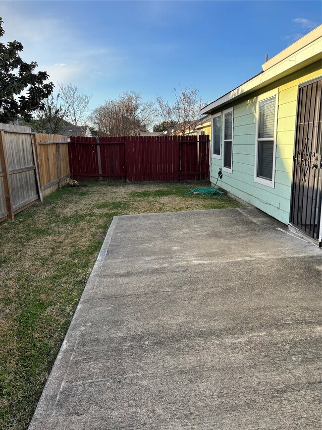 Foto del edificio - 18803 Prairie Larkspur Dr