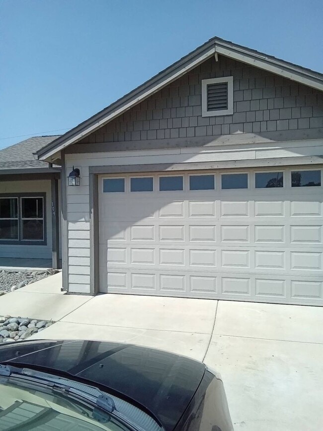 Building Photo - 109 Felice Ct.