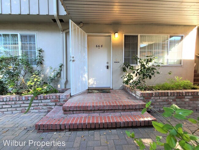 Foto del edificio - 2 br, 1 bath House - 668 Forest Avenue
