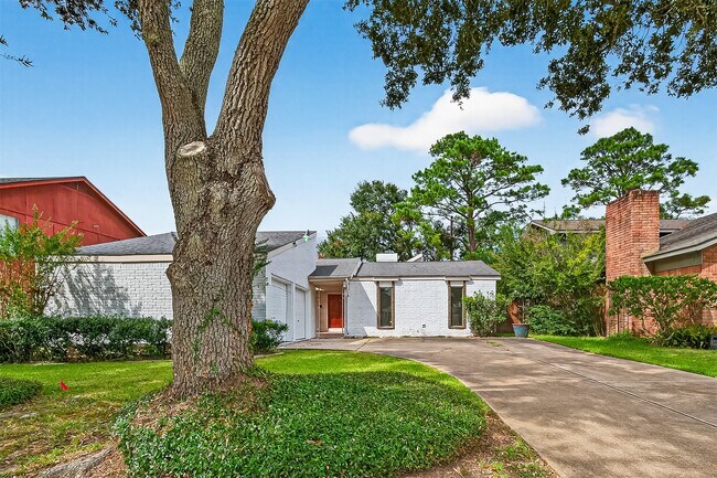 Foto del edificio - 2042 Hilton Head Dr