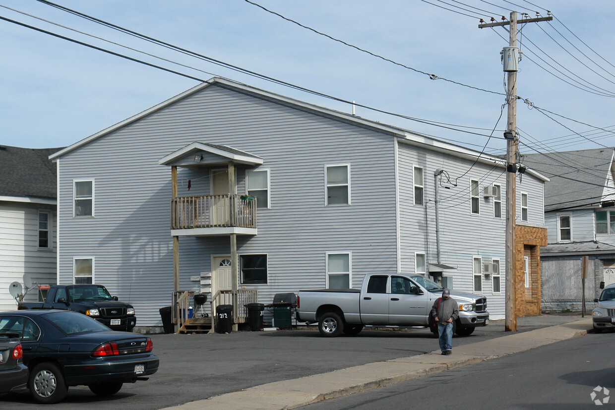 Building Photo - 500-504 Second St