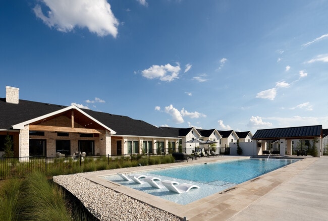 Piscina - Emerson at Wells Branch