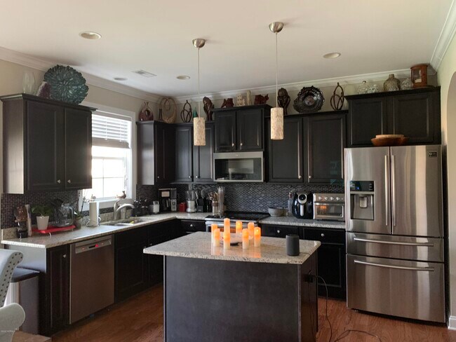 Foto del edificio - 633 Morris Landing Rd
