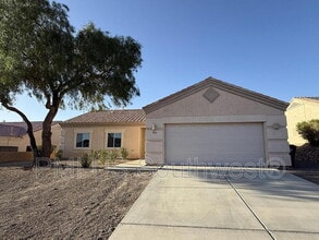 Building Photo - 2657 Edgewater Dr