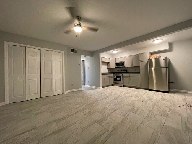 Building Photo - 3107 Orris Lane - 109
