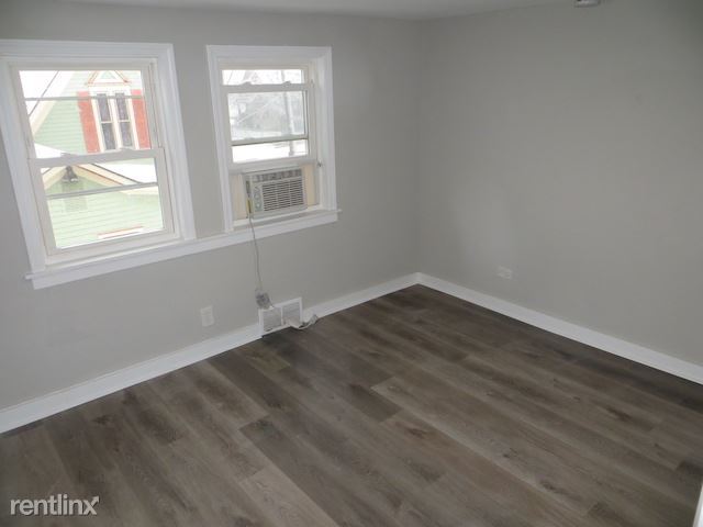 Building Photo - 5 br, 3 bath House - 55 Plum St