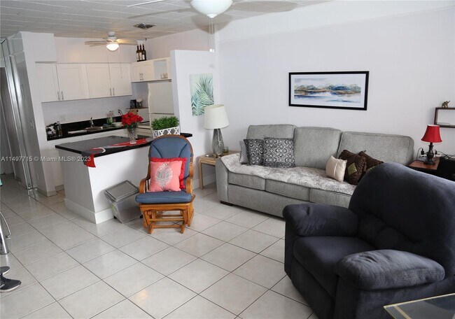 Foto del edificio - 815 SW 10th Terrace