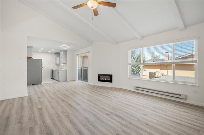 Building Photo - 10315 Alpine Dr