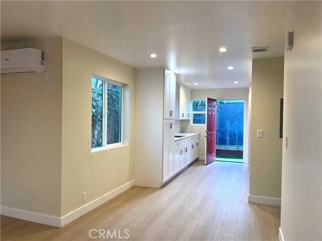 Foto del edificio - 2720 W 70th St