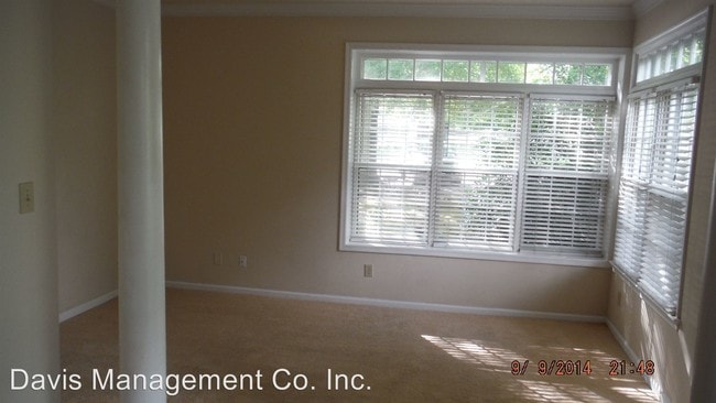 Building Photo - 101 Clydesdale Dr