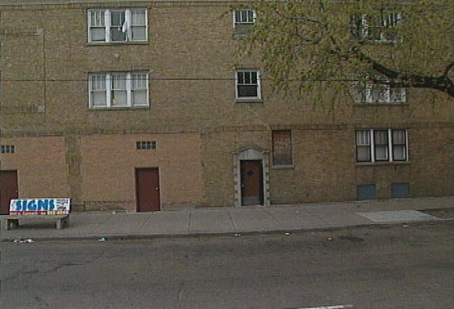 Primary Photo - 3748-3756 W Division St