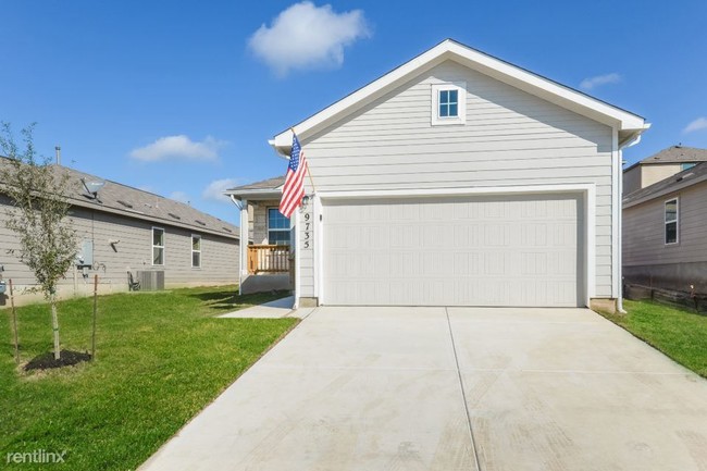 Building Photo - 9735 Marbach Rd
