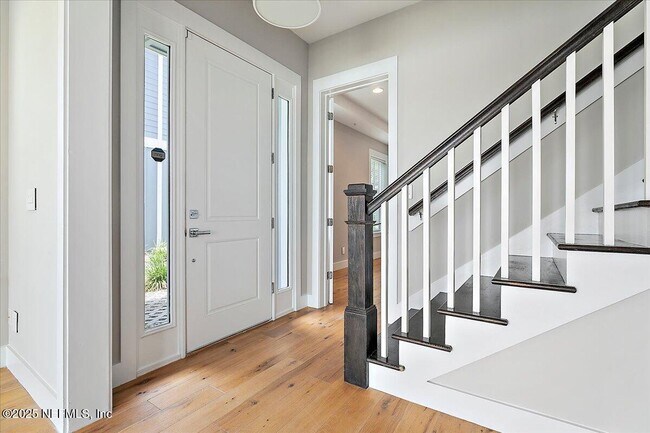 Building Photo - 2260 Beach Blvd