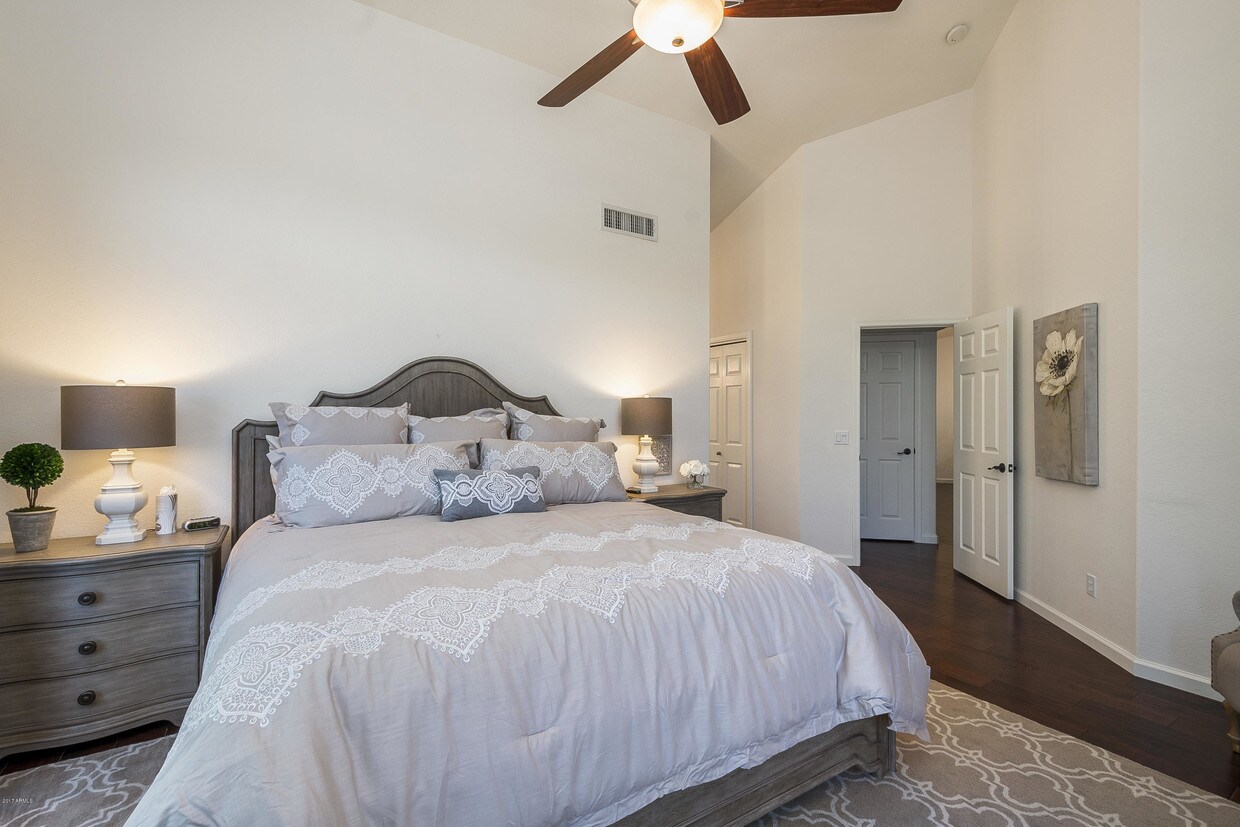 Foto principal - 23784 N 75th St