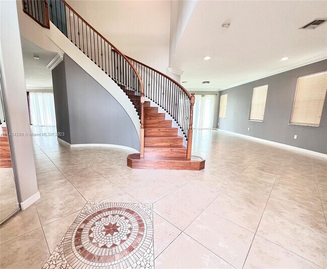 Building Photo - 16579 SW 54th Ct